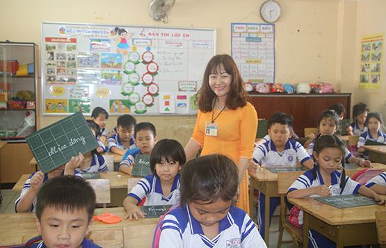 Tăng tuổi nghỉ hưu để cải cách BHXH: Phải xem xét đặc thù của từng ngành nghề