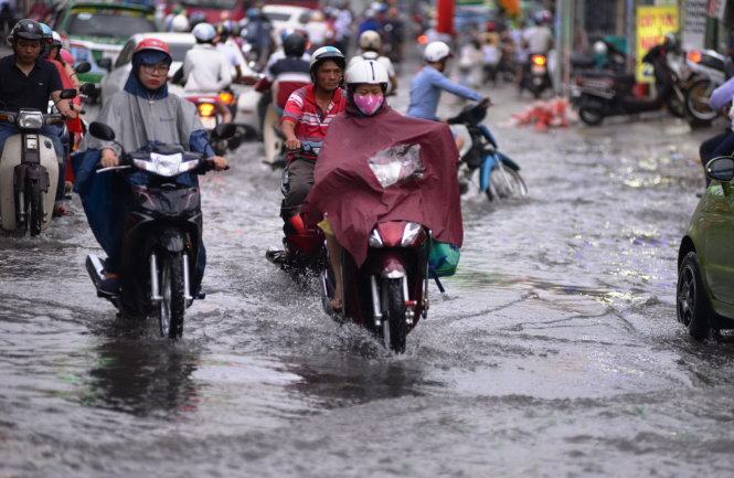 Tập trung chống ngập ở những khu vực bức bách 