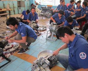 Tập trung rèn luyện kỹ năng thực hành