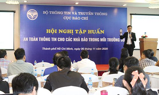 Tập huấn an toàn thông tin cho nhà báo