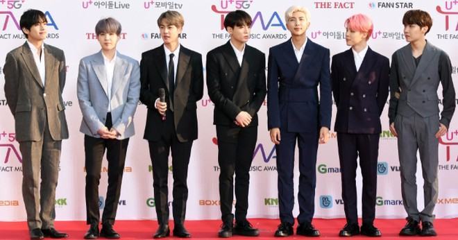 Taylor Swift thắng giải Nghệ sĩ của năm tại AMA 2020 - ảnh 1