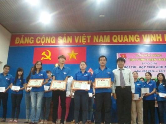 Hội nghị tổng kết hội thi “Học sinh giỏi nghề cấp quận năm 2015”