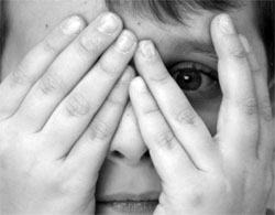 Teen nam bị xâm hại tình dục nhiều hơn nữ