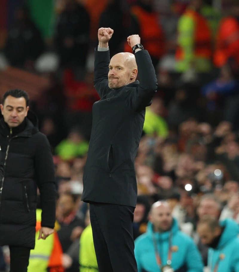 Ten Hag được ca ngợi tài ứng biến giúp MU quật ngã Barca