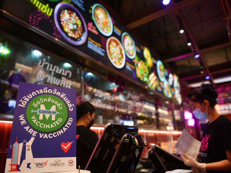 Thái Lan mở cửa đón du khách trở lại