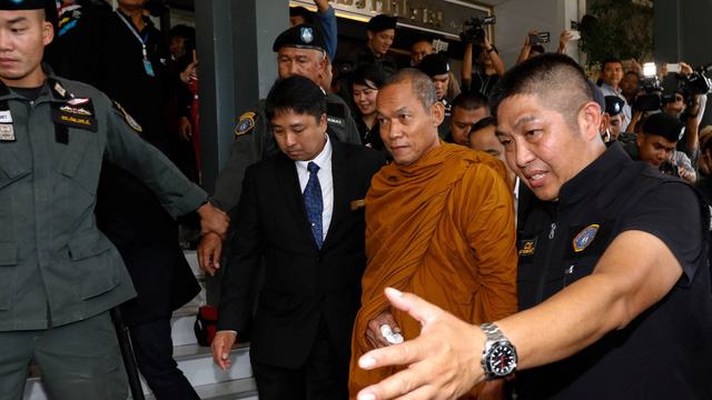 Thái Lan truy quét các nhà sư biến chất