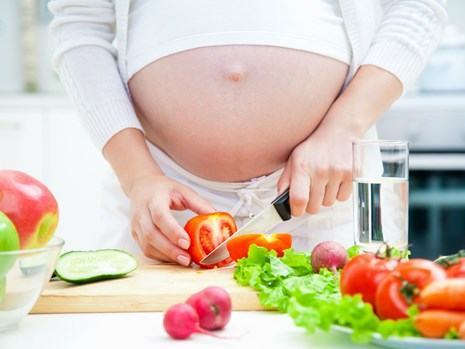 Thai phụ ăn nhiều trái cây giúp con thông minh hơn - ảnh 1