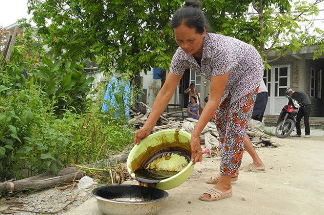 Thẩm thấu từ cây xăng, nước giếng đốt cũng cháy 