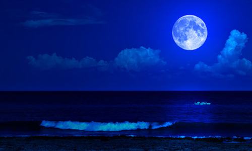 blue-moon-5271-1436160104.jpg