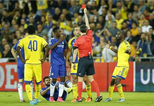 thang-tung-bung-chelsea-len-dau-bang-champions-league-1