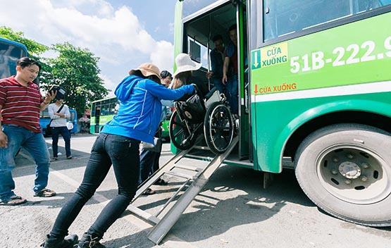 “Xe buýt đồng hành cùng người khuyết tật”