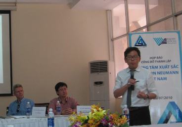 Thành lập trung tâm nghiên cứu khoa học sau ĐH đầu tiên tại Việt Nam