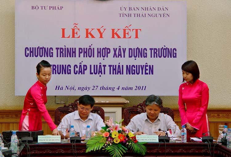 Thành lập trường trung cấp luật đầu tiên các tỉnh miền núi phía Bắc