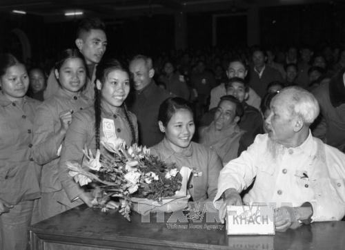 Thanh niên xung phong thấm nhuần lời dạy của Bác Hồ