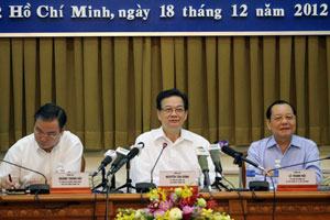 Tháo gỡ khó khăn cho thị trường bất động sản