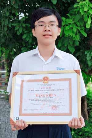 Thắp lên ngọn lửa yêu khoa học