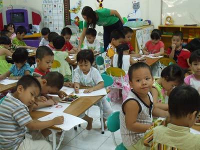 Thay đổi giờ, giáo viên sẽ phải làm việc 9 tiếng/ngày