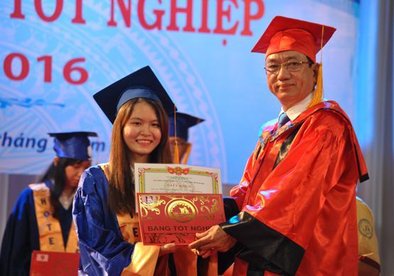 Trường CĐ Kinh tế – Kỹ thuật TP.HCM: 86 HSSV tốt nghiệp loại giỏi, xuất sắc