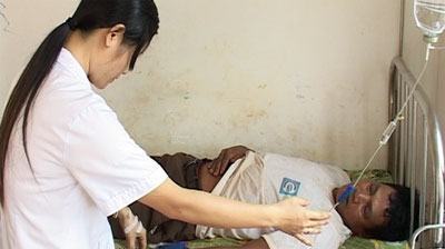 Thêm 70 người bị ngộ độc sau khi ăn cưới