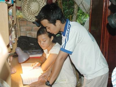 Thêm những thủ khoa nghèo cùng lớp