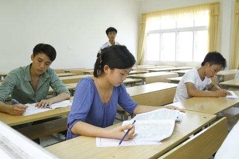 Thi đại học: Ưu tiên… Bà mẹ Việt Nam anh hùng!