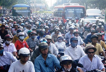 Thí điểm ngay hạn chế xe máy ở Hà Nội, TPHCM