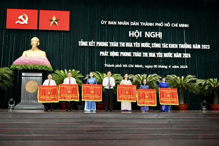 Phong trào thi đua của TP.HCM ngày càng bền vững, mạnh mẽ