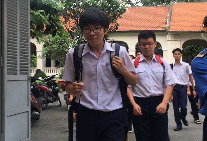 Điểm môn toán mặc dù thấp hơn nhưng vẫn đảm bảo độ phân hóa ///  Ảnh: Lam Ngọc