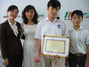 Thí sinh nhỏ rinh giải… to!