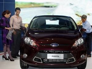 Thị trường ôtô khởi sắc nhờ mua xe chạy thuế