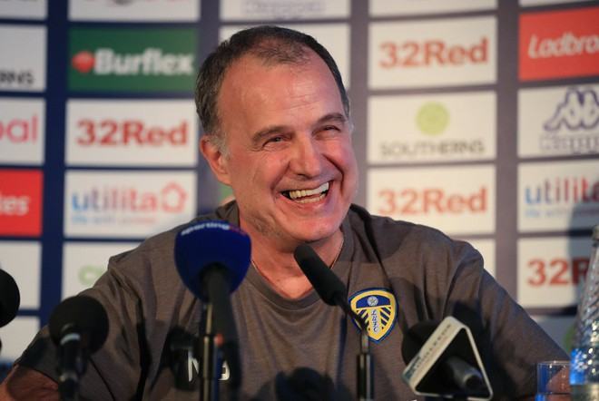 ‘Thiên tài’ Marcelo Bielsa đưa Leeds United trở lại Ngoại hạng Anh sau 16 năm