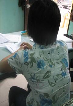 Thiếu nữ sập bẫy nhóm buôn người qua mạng