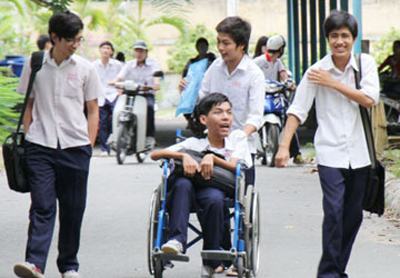 Giáo dục từ xa cho học sinh khuyết tật cấp THCS