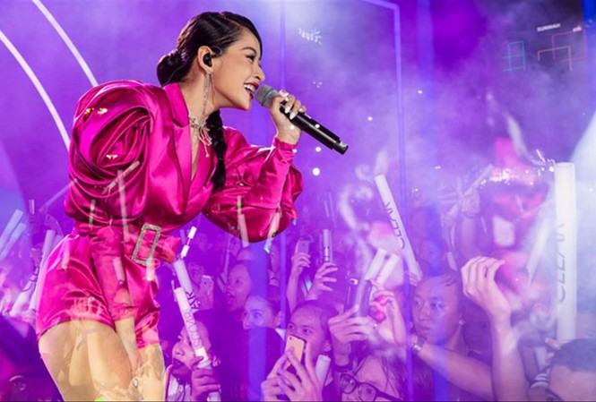 Vpop dung túng những giọng ca hạn chế như Chi Pu đến bao giờ?. Ảnh: VNN