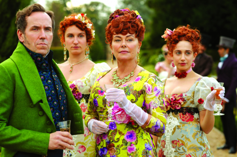 Bridgerton đưa xu hướng thời trang  lấy cảm hứng từ giới hoàng gia, quý tộc trở lại