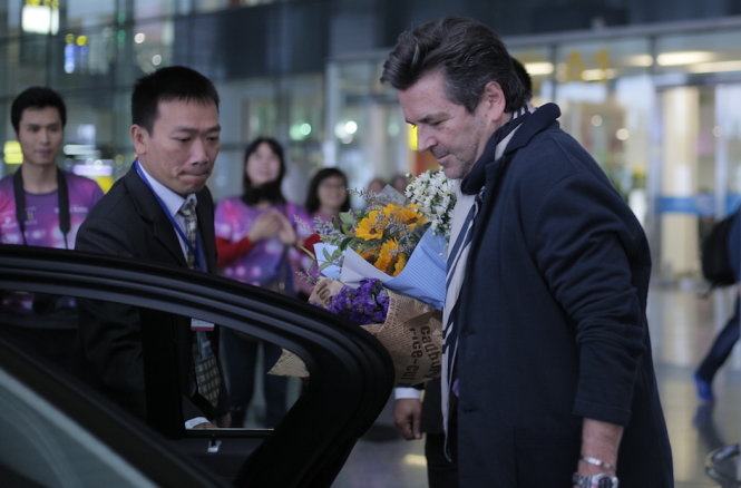 Thomas Anders của&nbsp;Modern Talking được tặng cúc họa mi 