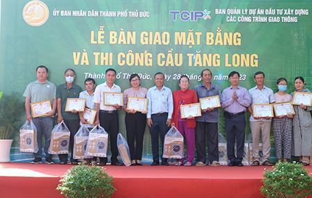 Cầu Tăng Long TP.Thủ Đức tái thi công