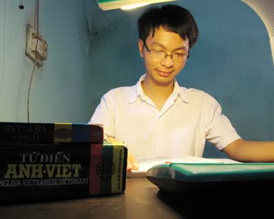 Thủ khoa ĐH Ngoại thương được cấp học bổng toàn khóa học