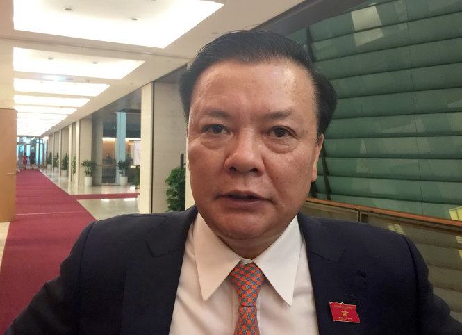 ​Thứ trưởng trở xuống không còn chế độ xe riêng 