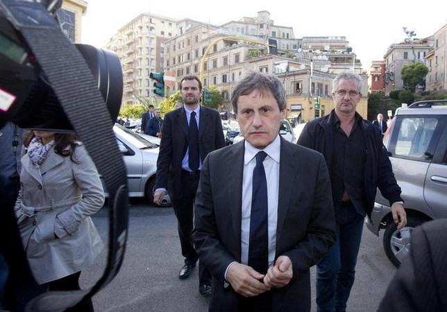 Thủ tướng Italy phẫn nộ khi cựu thị trưởng Rome dính líu mafia