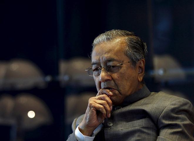 Thủ tướng Malaysia Mahathir Mohamad bất ngờ nộp đơn xin từ chức