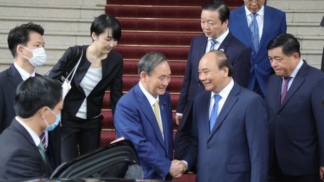 Thủ tướng Suga: Việt - Nhật đã đạt bước tiến lớn trong hợp tác an ninh - quốc phòng - ảnh 2