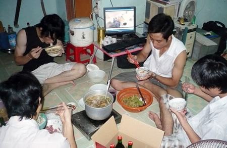 Thủ tướng yêu cầu hỗ trợ sinh viên khó khăn