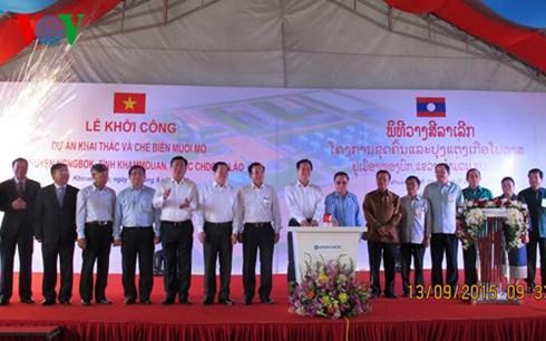 Thủ tướng dự khởi công dự án đầu tư tại Lào