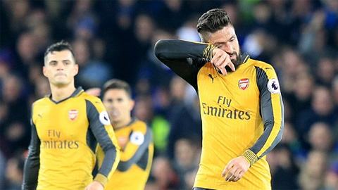 Thua đau Everton, Arsenal lỡ cơ hội cướp ngôi đầu của Chelsea