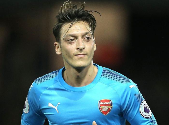 Thực hư chuyện Ozil đòi rời Arsenal, tới Man Utd