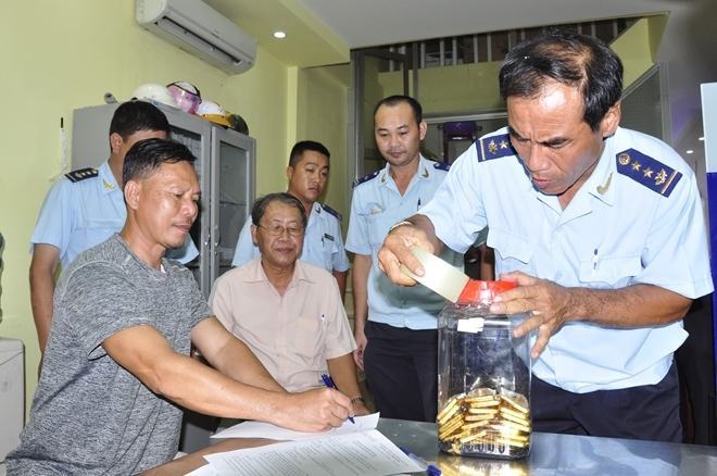 Bắt đối tượng vận chuyển trái phép 18kg vàng