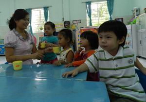 Thuốc không tên vào trường mầm non