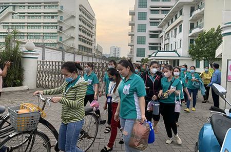 TP.HCM giám sát trả lương, thưởng Tết cho người lao động