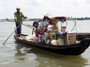 Tiềm ẩn nguy cơ tai nạn giao thông mùa nước nổi